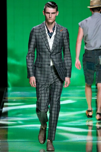 Look 34